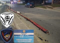 TRIPLE CHOQUE Y UNA COLUMNA DERRIBADA EN VILLA GOBERNADOR GÁLVEZ
