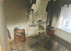 BOMBEROS Y LA POLICÍA INTERVINIERON ANTE EL INCENDIO DE UNA VIVIENDA EN VILLA GOBERNADOR GÁLVEZ