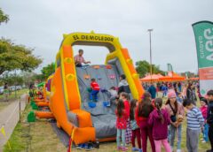 ESTE DOMINGO, EL MUNICIPIO CELEBRA “EL DÍA DE LAS INFANCIAS” CON JUEGOS INFLABLES EN EL PARQUE REGIONAL