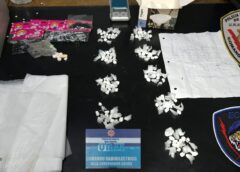 GOLPE AL NARCOMENUDEO EN VILLA GOBERNADOR GÁLVEZ: OCHO DETENIDOS Y ARMAS Y DROGA SECUESTRADAS