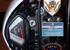 INTENTARON ROBAR UNA MOTO EN V G. GÁLVEZ, TIENEN ENTRE 14 Y 15 AÑOS