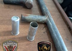 VIOLENCIA DE GÉNERO Y APREHENSIÓN EN VILLA GOBERNADOR GÁLVEZ: SECUESTRAN UNA ARMA CASERA TRAS UNA DISCUSIÓN