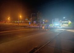 VILLA GOBERNADOR GÁLVEZ: UN MOTOCICLISTA VOLCÓ EN UN SINIESTRO VIAL, DIO POSITIVO EN ALCOHOLEMIA Y DEBIÓ SER HOSPITALIZADO